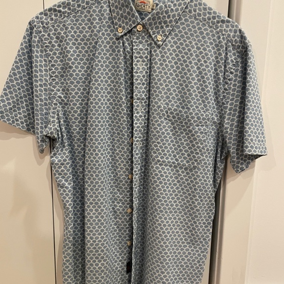 Short sleeve button up men’s small faherty shirt - Picture 5 of 5